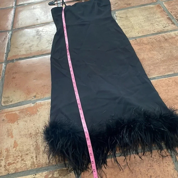 NEW LUCY PARIS Mareena Black Feather Trim Cocktail Dress Size Small MSRP$165 - Picture 10 of 15